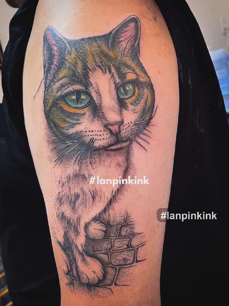 Hình xăm chân dung mèo Misa thực hiện bởi Lan Pink Tattoo Lan Pink Ink tại TP.HCM